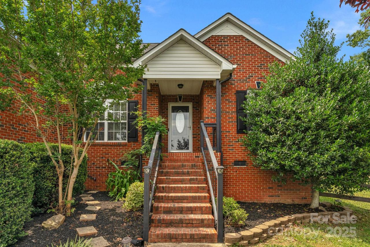 3802 Cassidy Dr., Waxhaw, NC 28173