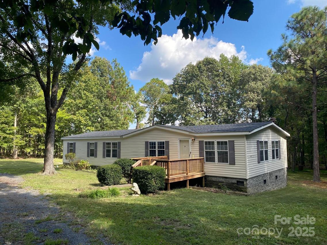 176 Hunters Glen Rd., Troy, NC 27371