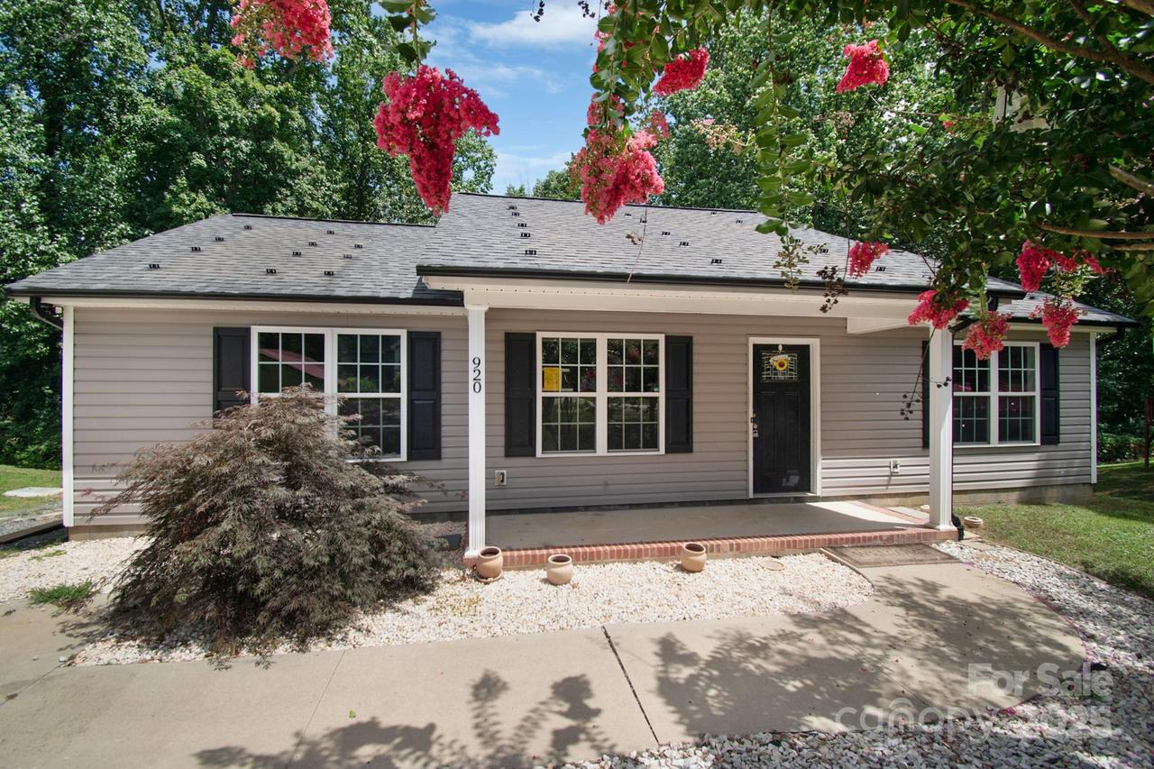 920 Hoke St., Kannapolis, NC 28081