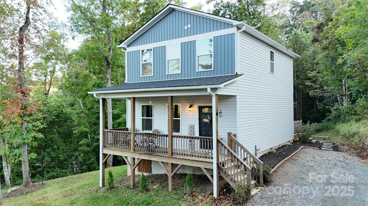 45 Bakers Acres Ln., Leicester, NC 28748