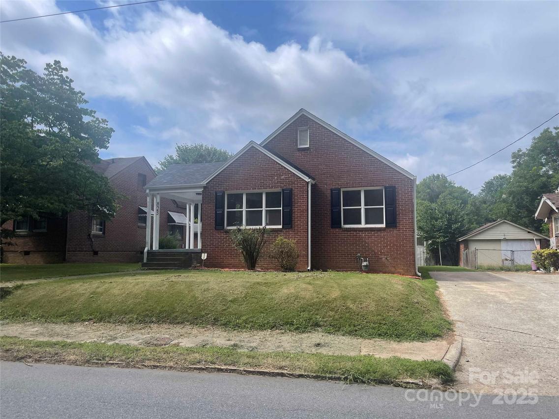 823 Lincolnton Rd., Salisbury, NC 28144