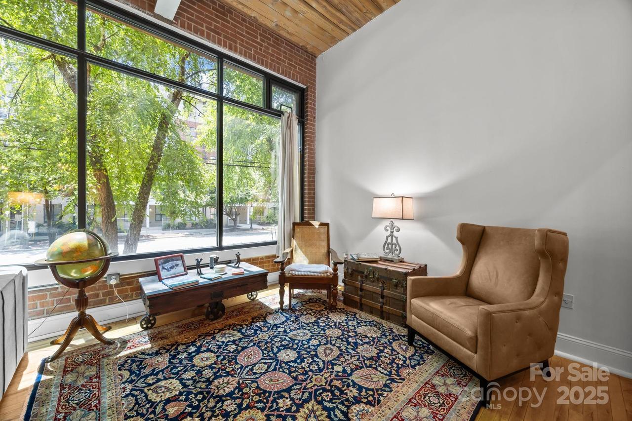 310 Arlington Ave. #207, Charlotte, NC 28203
