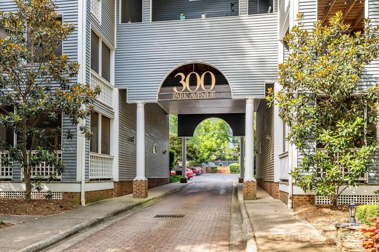 300 E Park Ave., Charlotte, NC 28203