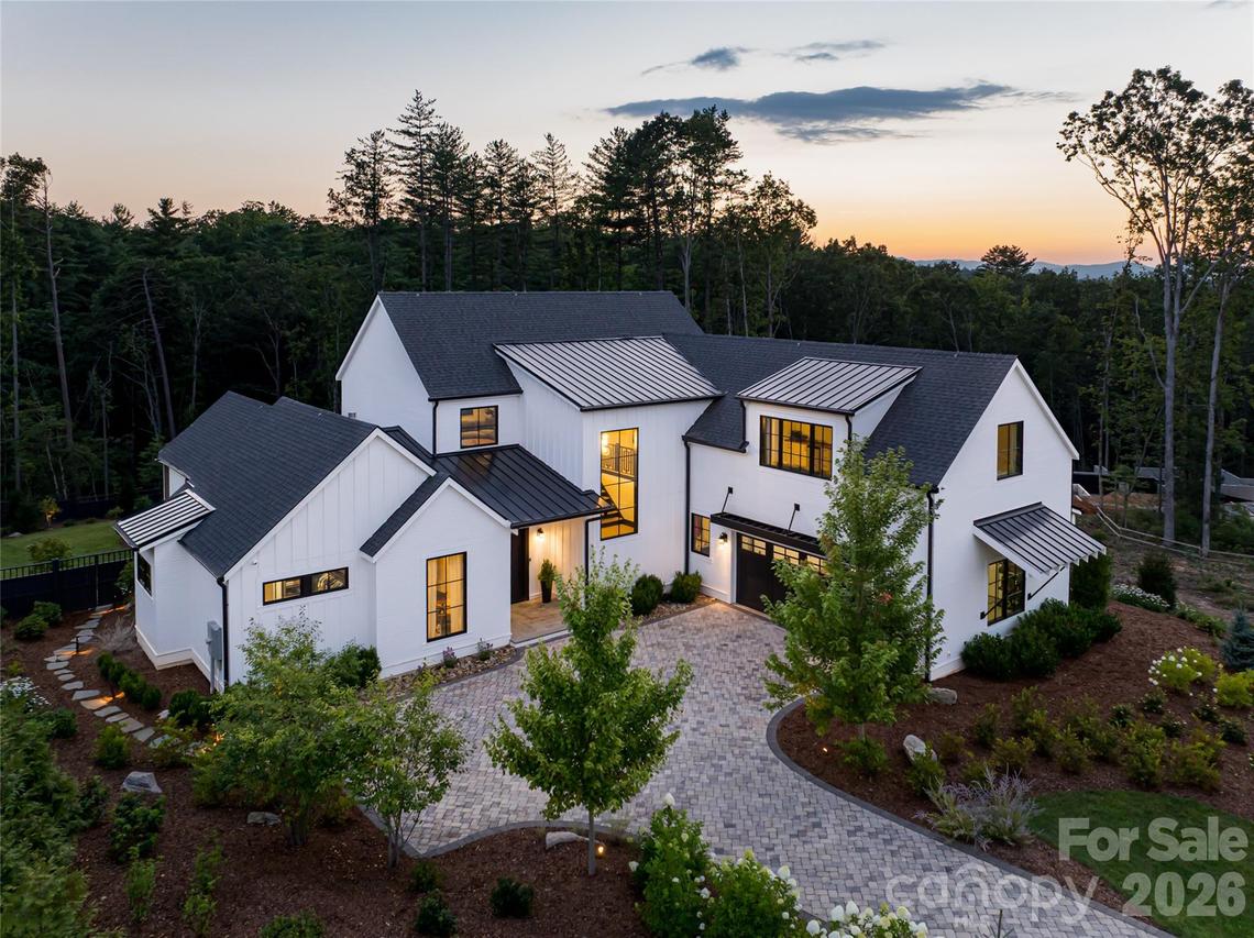 320 Flowering Vine Ct., Asheville, NC 28803