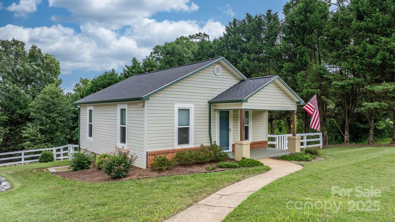 1585 Amherst Rd., Morganton, NC 28655