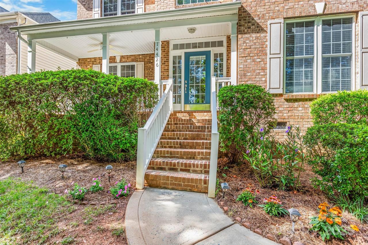 14426 Harvington Dr., Huntersville, NC 28078
