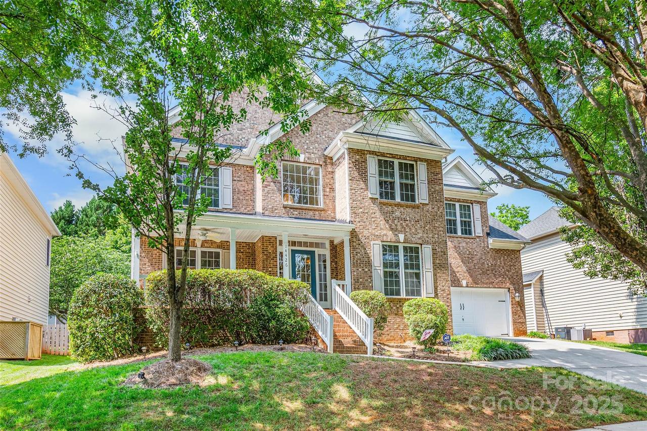 14426 Harvington Dr., Huntersville, NC 28078