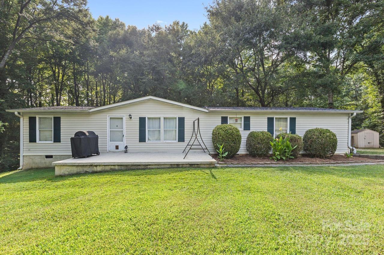 1902 Rock Hollar Rd., Stanley, NC 28164