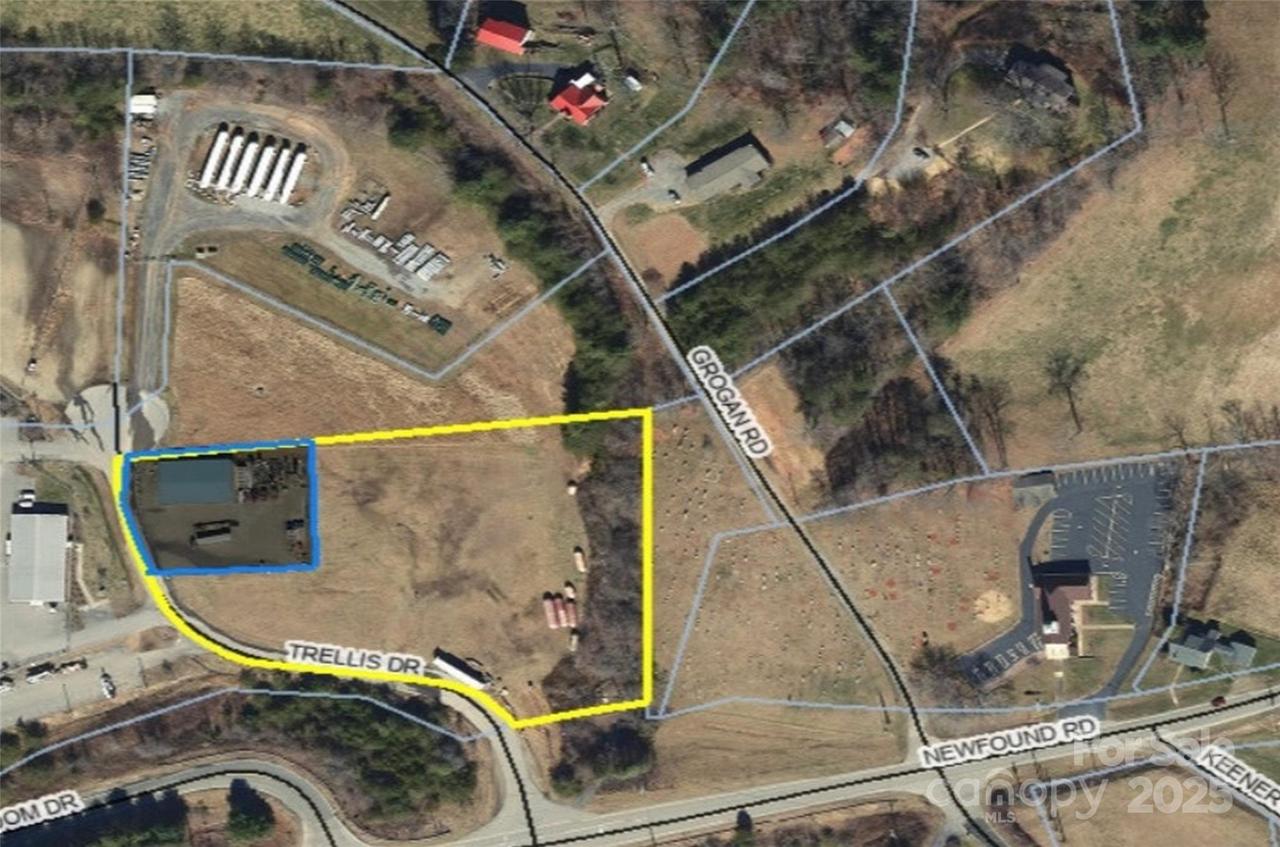 106 Trellis Dr., Canton, NC 28716