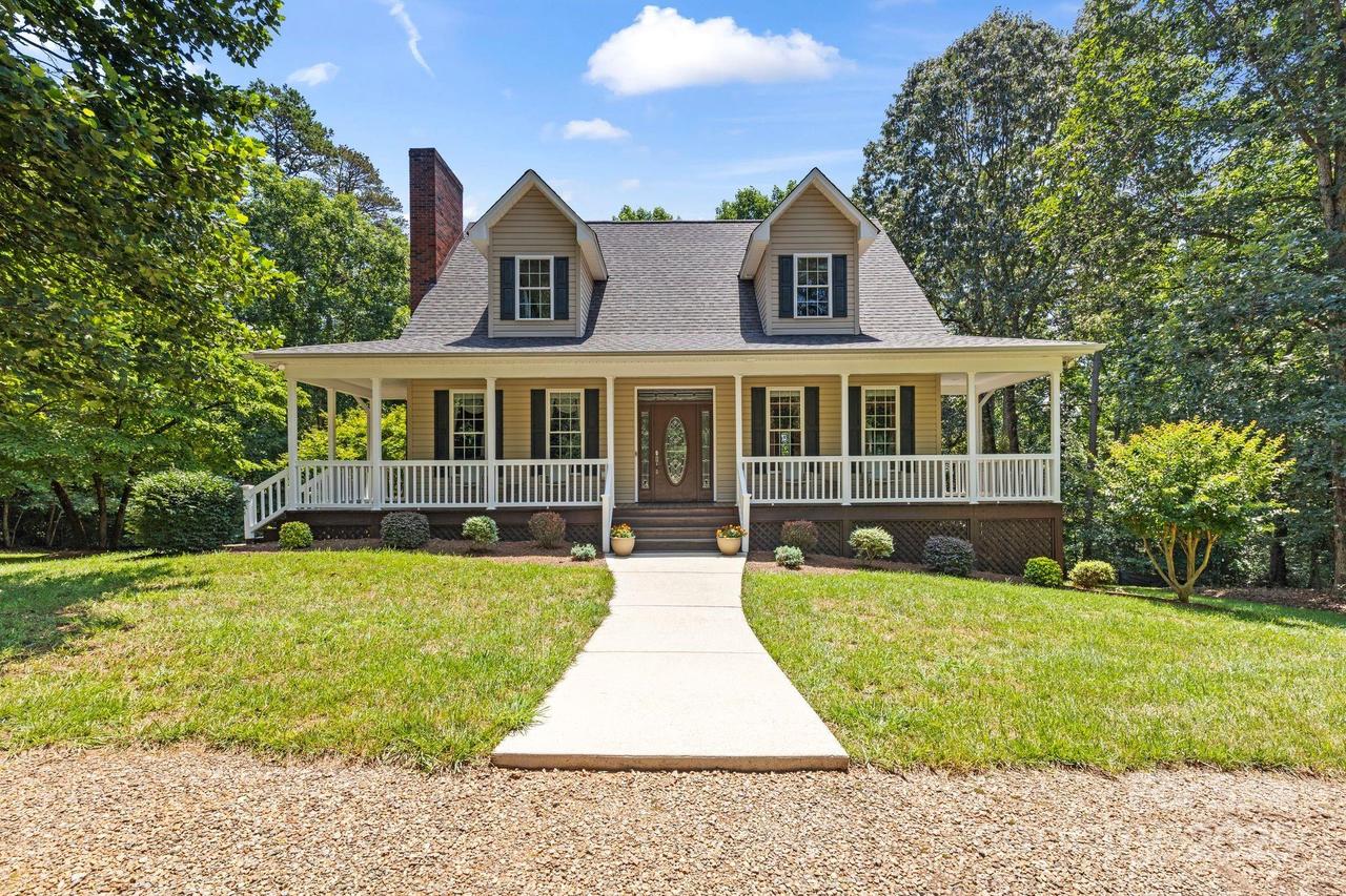 1021 Union Grove Rd., Union Grove, NC 28689