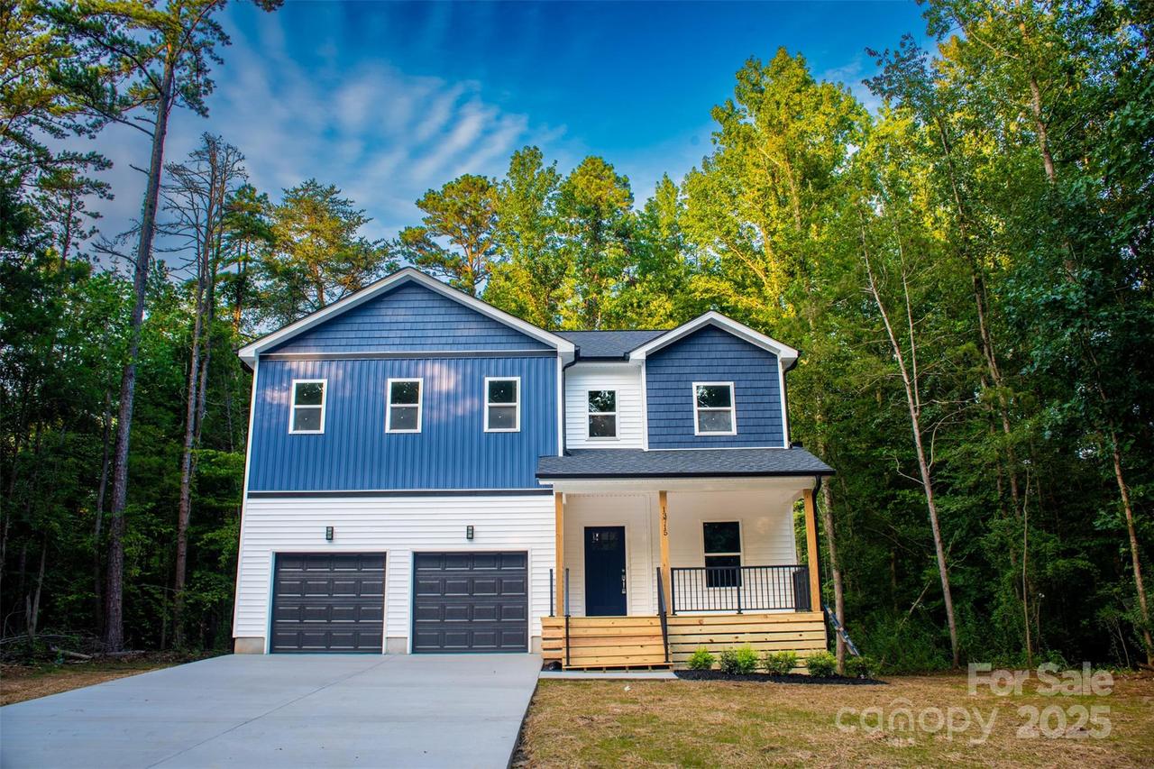 13715 Circle Dr., Charlotte, NC 28262