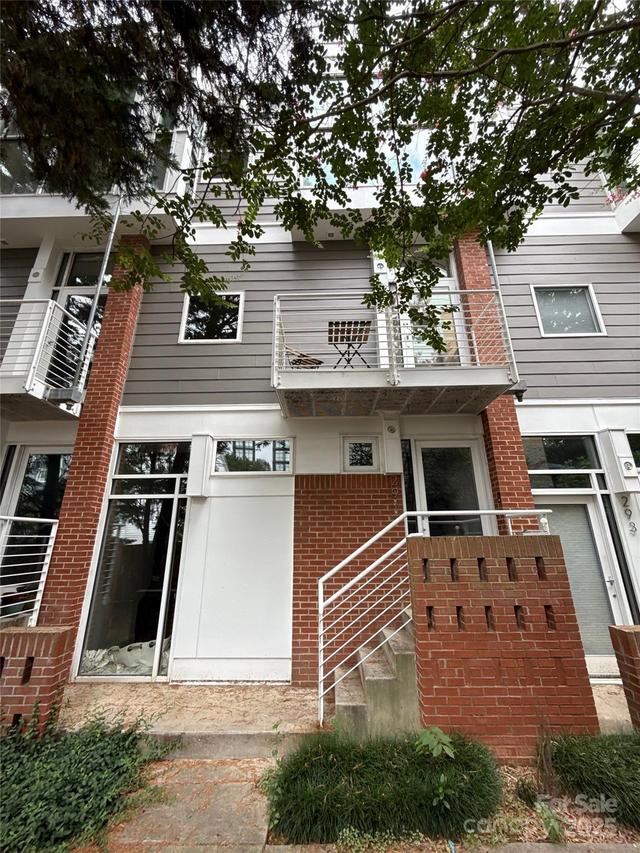 291 Mcdonald Ave., Charlotte, NC 28203