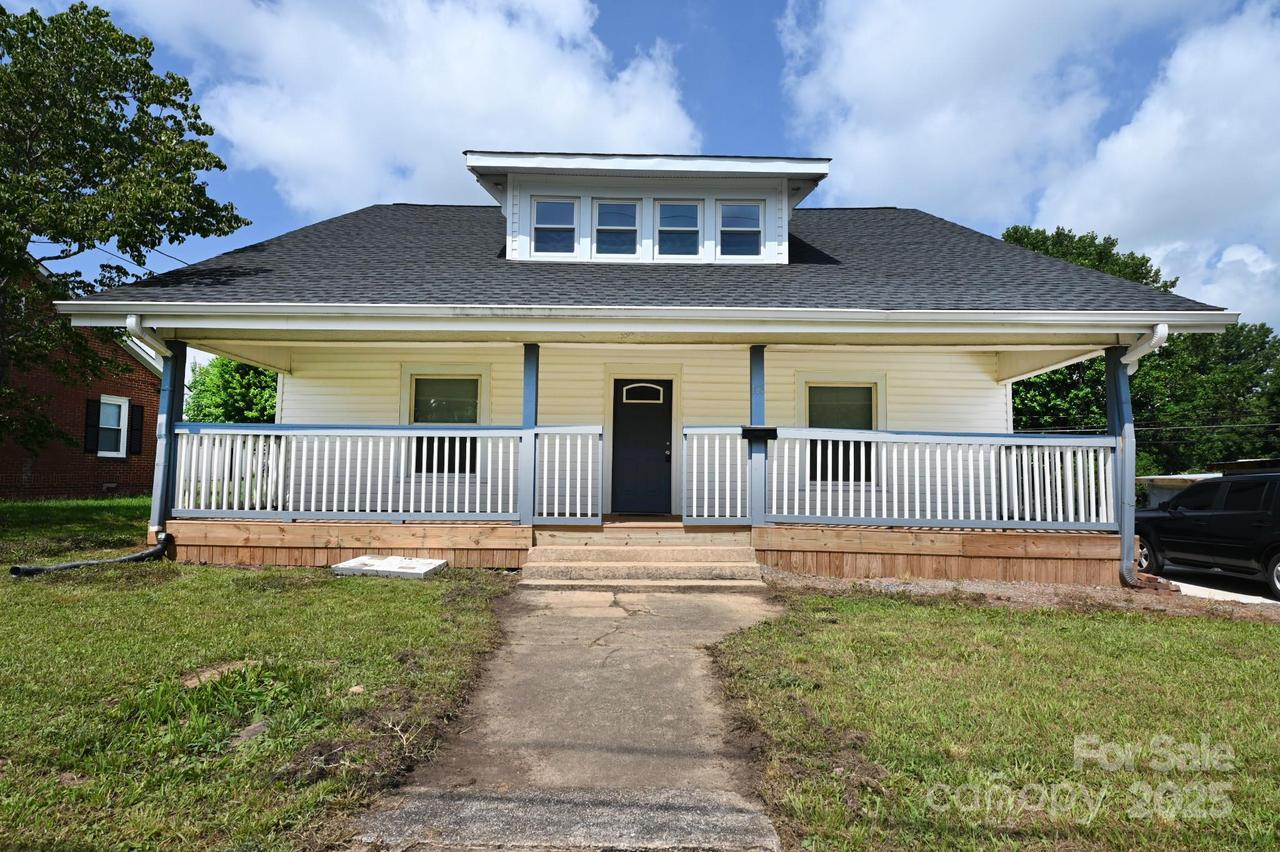106 Virginia St., Lenoir, NC 28645