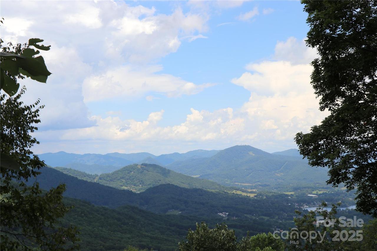 1551 Apple Creek Rd., Waynesville, NC 28786