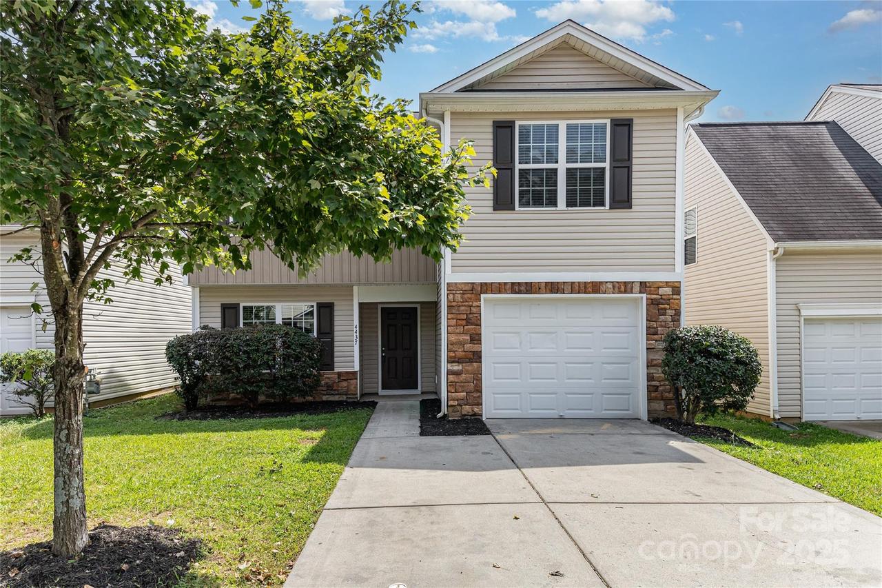 4437 Esmeralda Dr., Charlotte, NC 28269