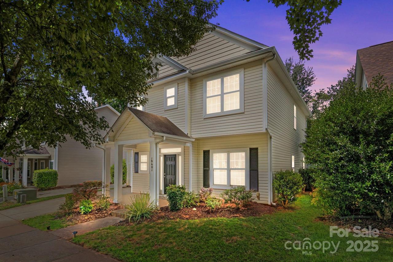 19601 Denae Lynn Dr., Cornelius, NC 28031