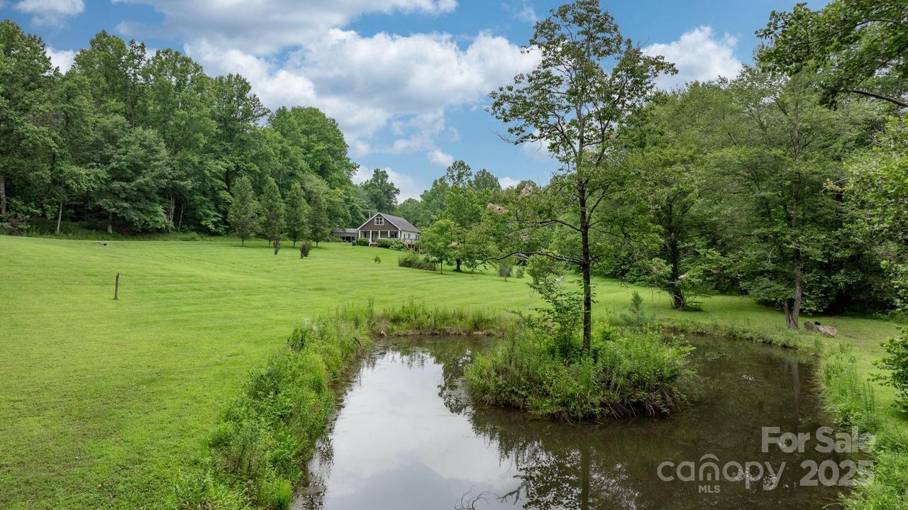 3659 Vashti Rd., Taylorsville, NC 28681