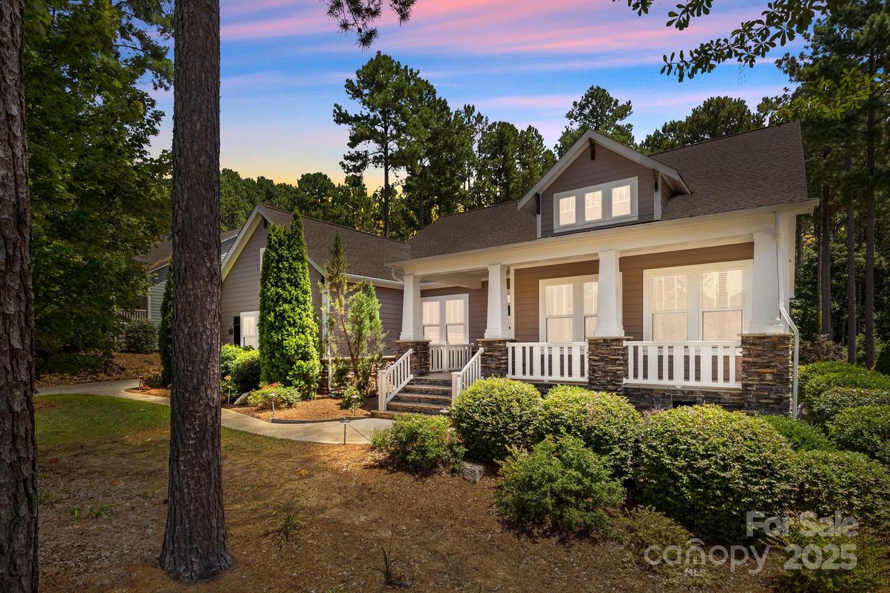 201 Heron Cove Dr., Mount Holly, NC 28120