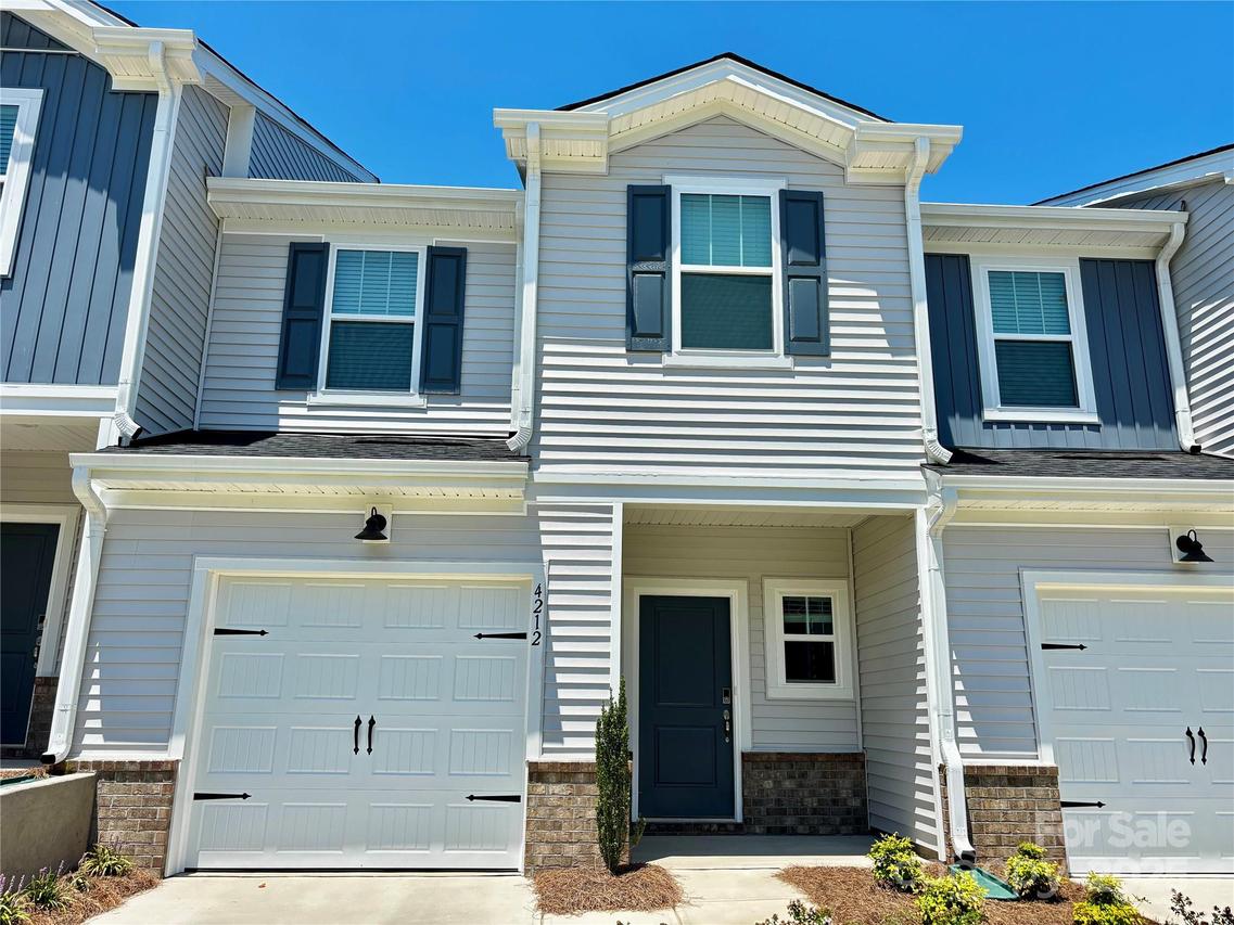 4212 Summit Woods Dr., Charlotte, NC 28216