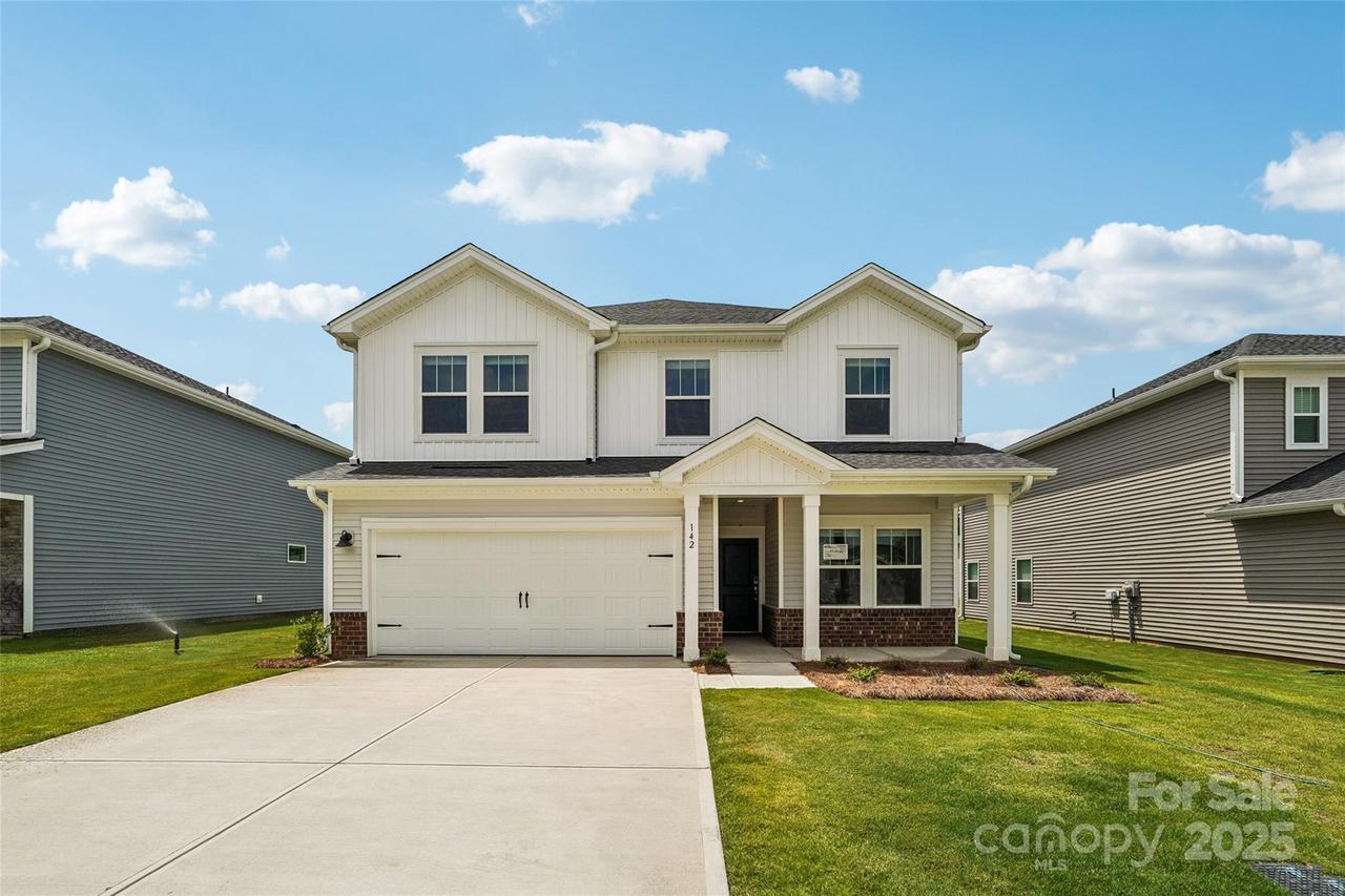 2118 Sunflower Cir., Newton, NC 28658