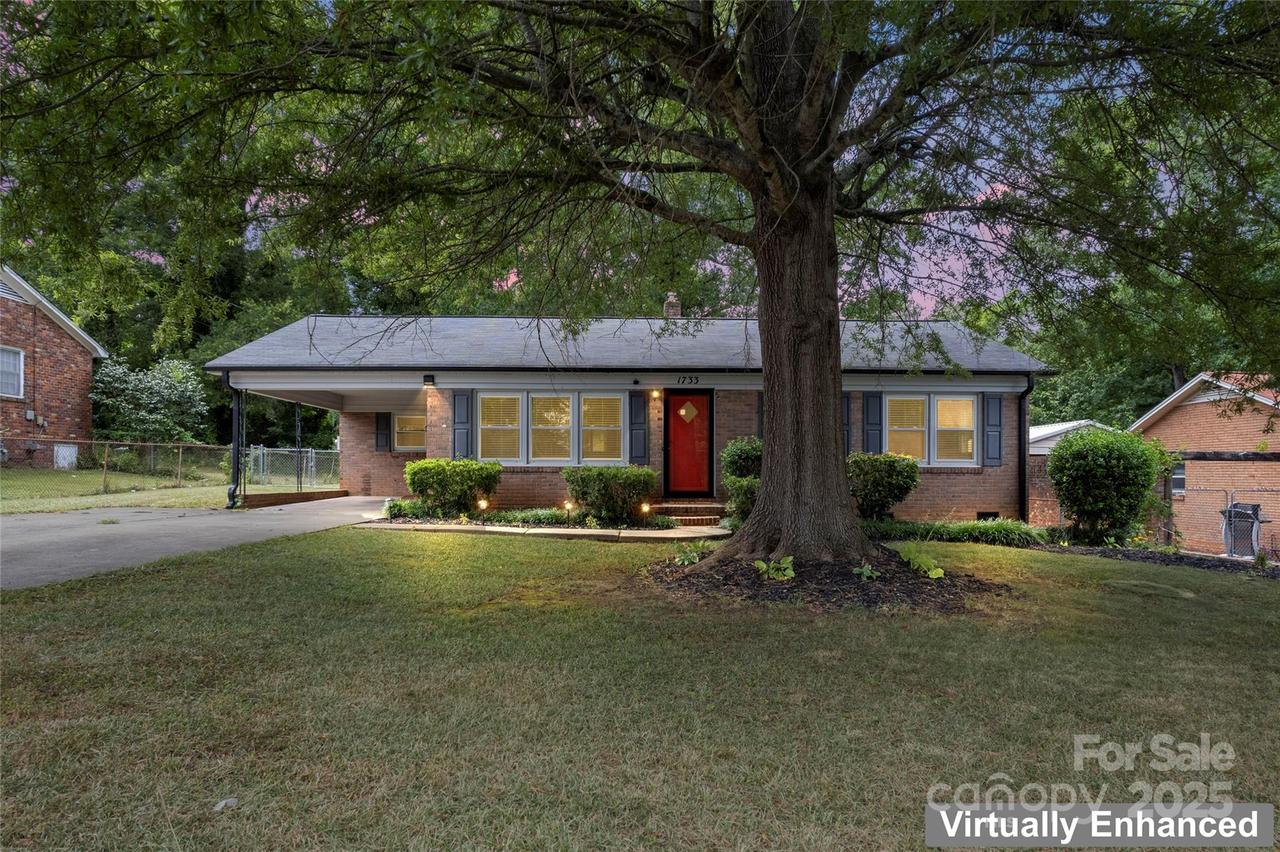 1733 Danbury St., Gastonia, NC 28052