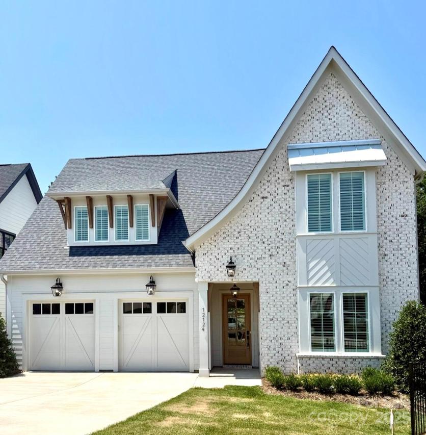 12124 Cambridge Square Dr., Cornelius, NC 28031