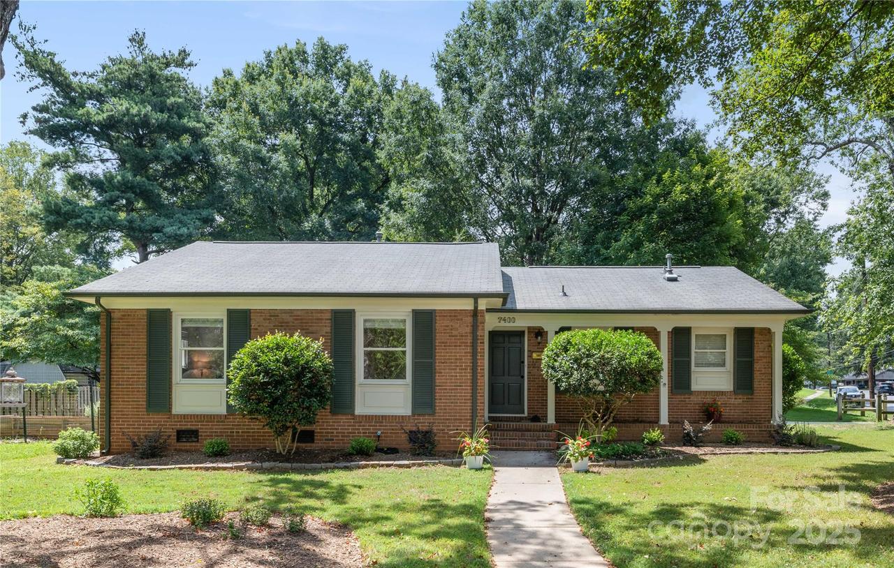 7400 Woodstream Dr., Charlotte, NC 28210