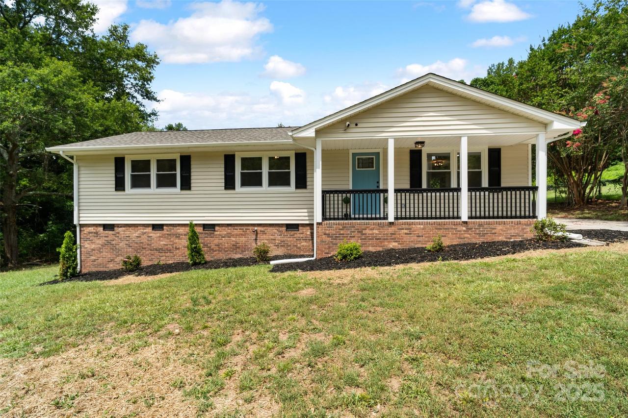 4504 Longbriar Dr., Gastonia, NC 28056