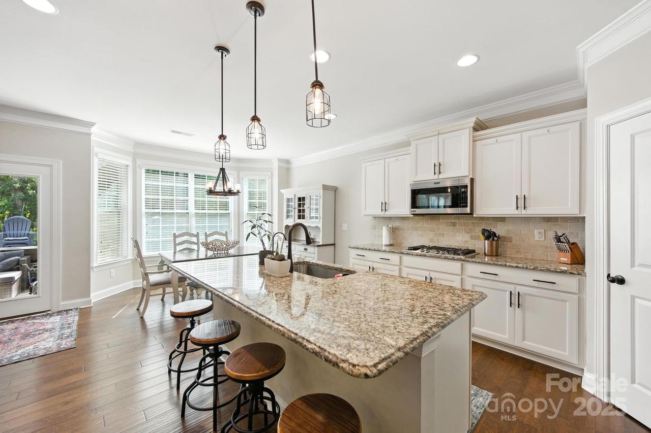126 Canoe Pole Ln., Mooresville, NC 28117