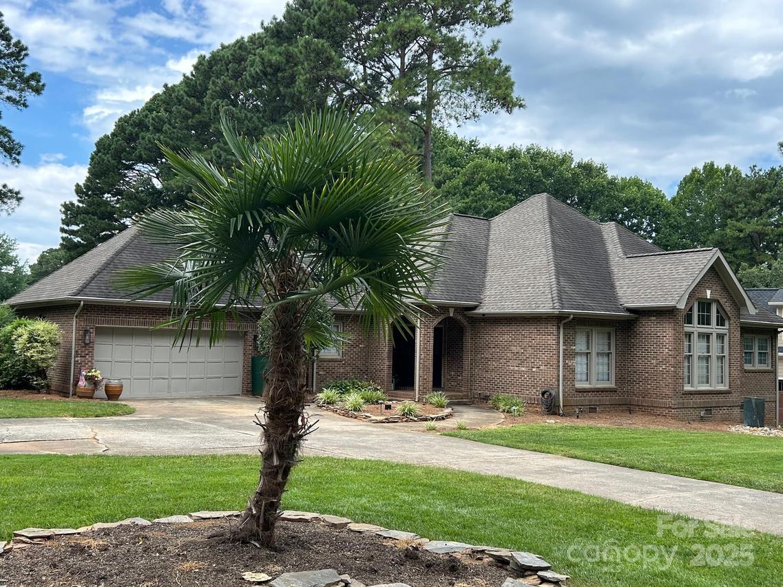 7984 Ravenwood Ln., Stanley, NC 28164
