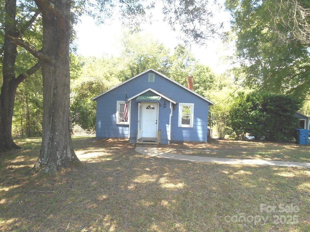214 H St., Statesville, NC 28677