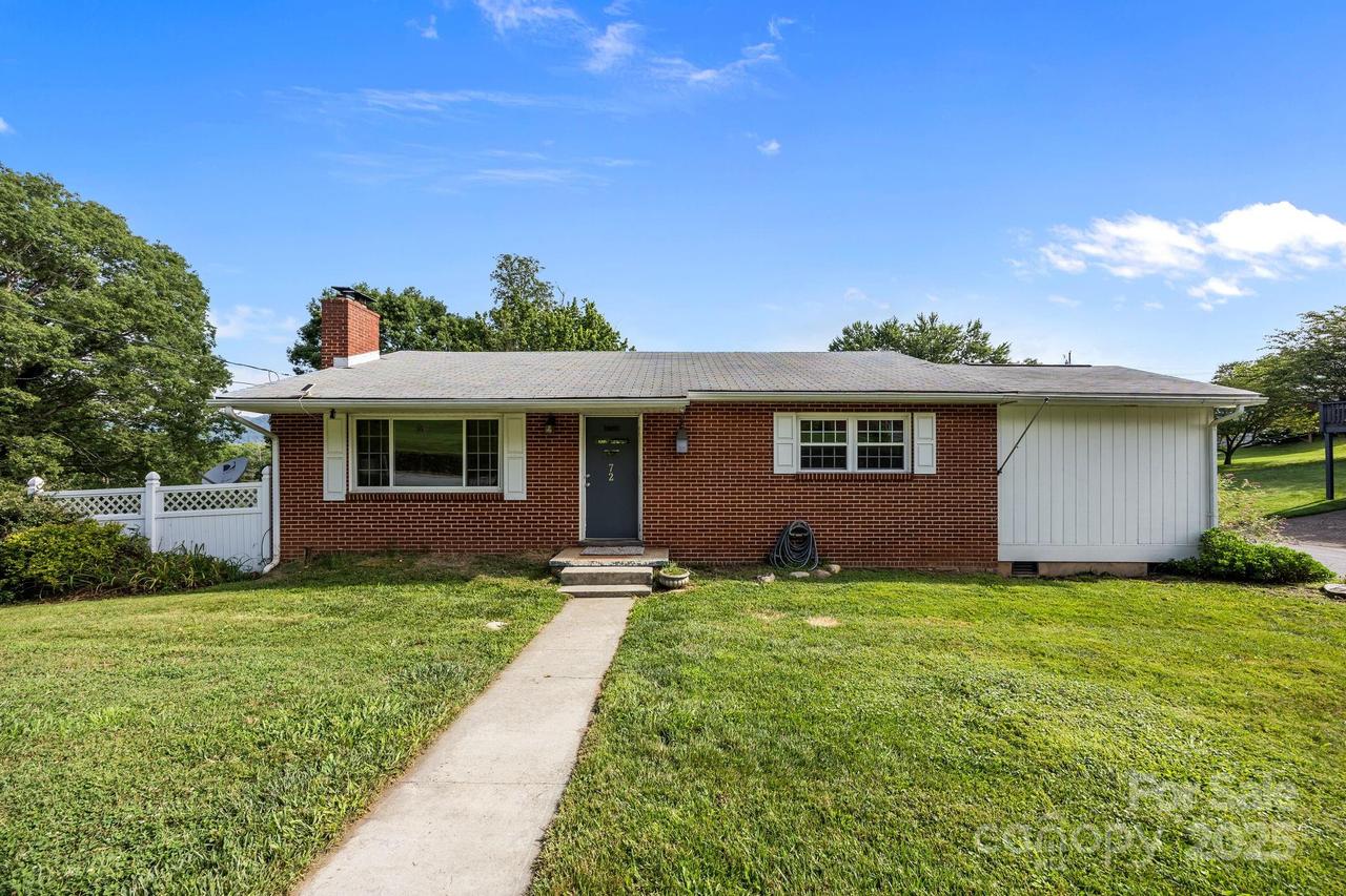 72 Boydston St., Canton, NC 28716