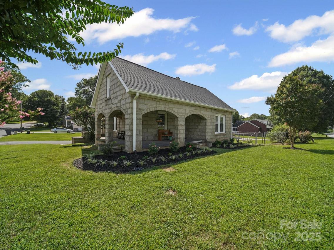 601 S Chapel St., Landis, NC 28088