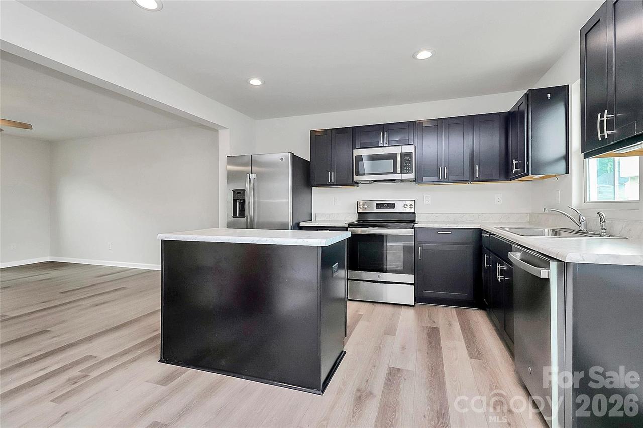 6320 Cutwater Cir., Charlotte, NC 28269