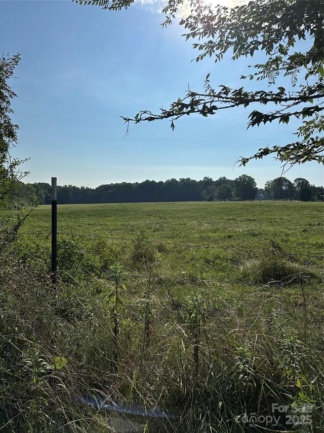 130 Sunnyside Shady Rest Rd., Bessemer City, NC 28016