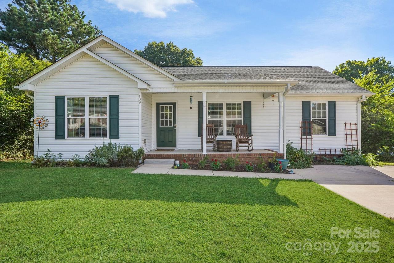 109 Cypress St., Concord, NC 28025
