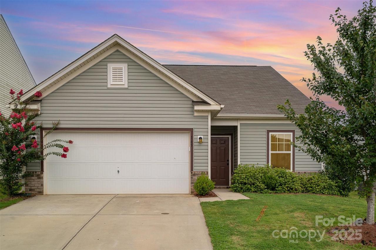 145 Hidden Lakes Rd., Statesville, NC 28677