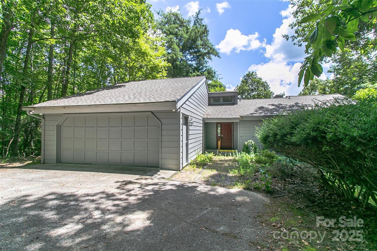 47 Tsitsi Ct., Brevard, NC 28712