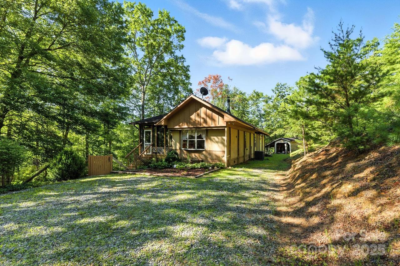 3333 Old Toxaway Rd., Brevard, NC 28712