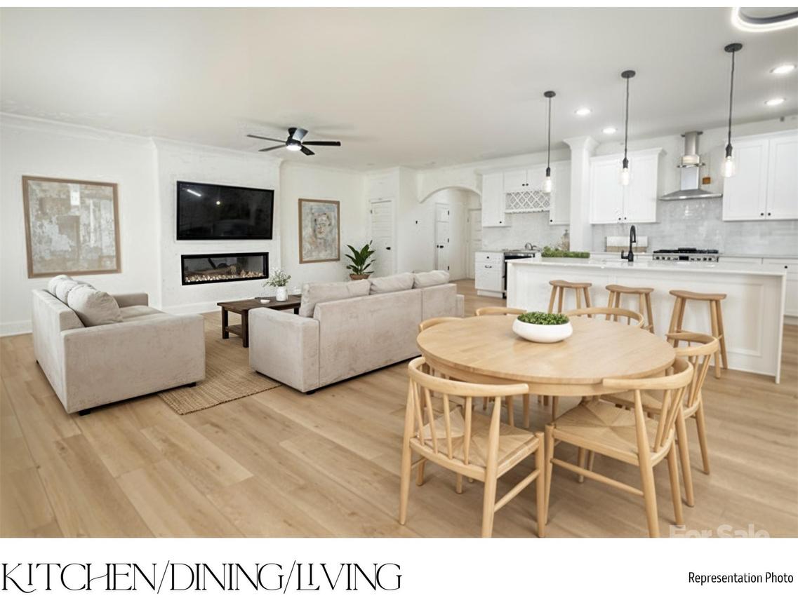 8307 Adrian Ct., Charlotte, NC 28270