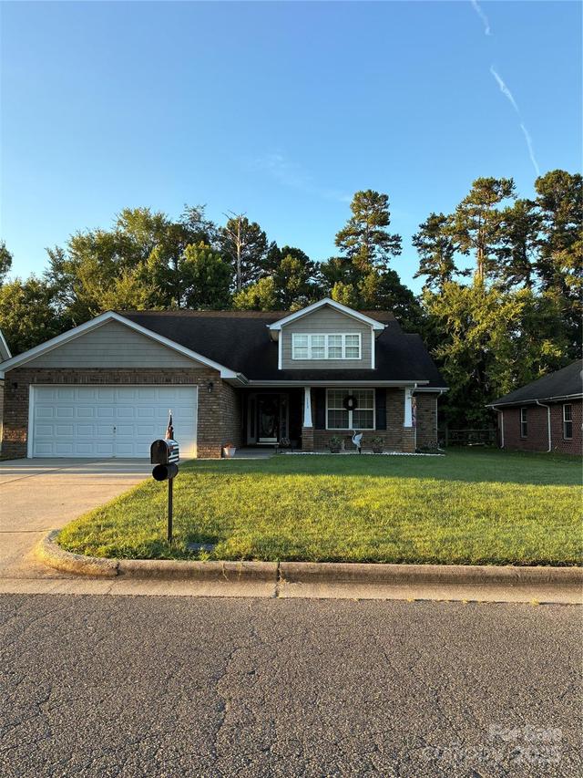 113 Newport Dr., Kannapolis, NC 28081