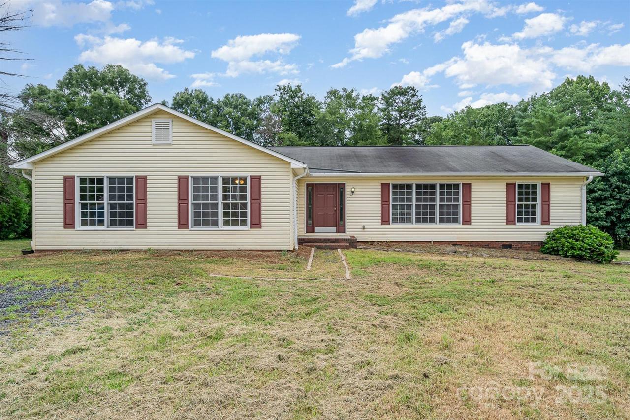 8885 Brandon Cir., Concord, NC 28025