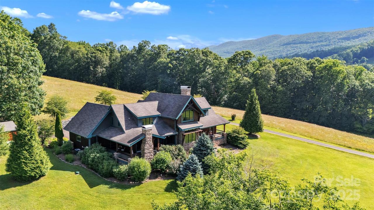 314 Elk Creek Mountain Pkwy., Todd, NC 28684