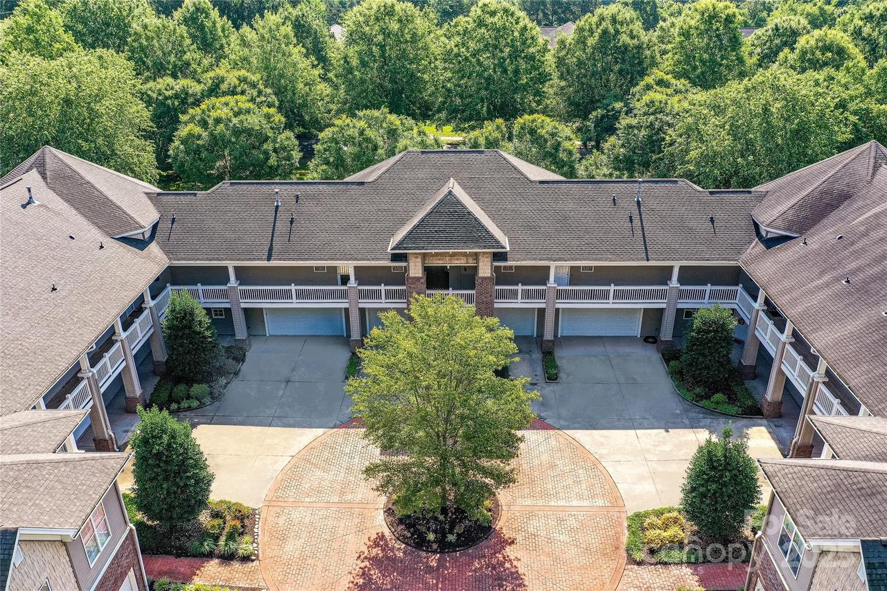 8925 Rosalyn Glen Rd., Cornelius, NC 28031