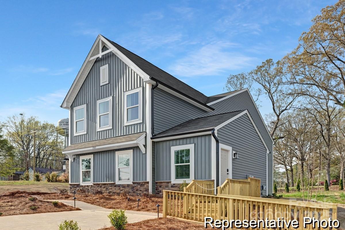 1532 Autumn Banks Way #102, High Shoals, NC 28077