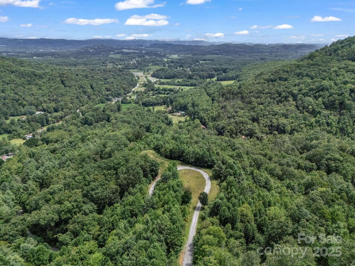 Climbing Rd., Hendersonville, NC 28792