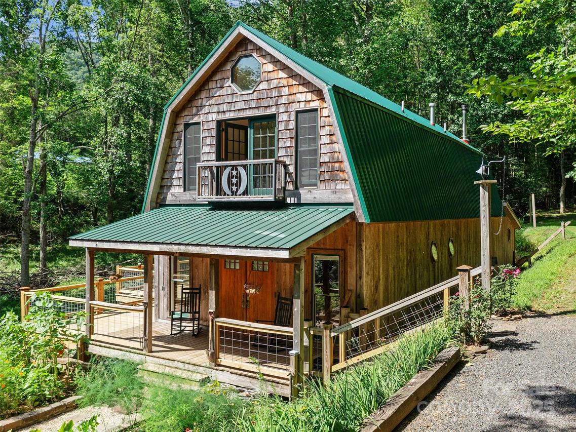2490 Us 80 Hwy., Burnsville, NC 28714