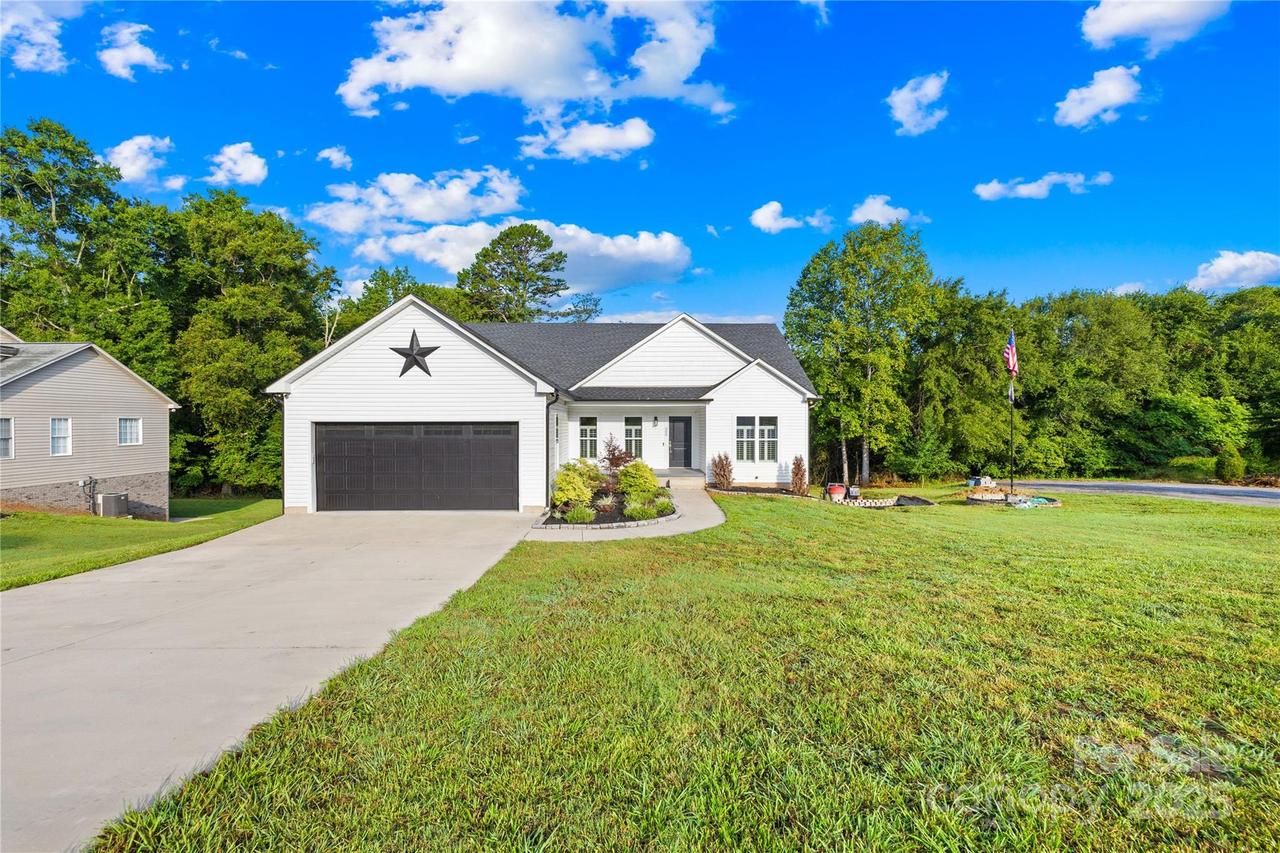 300 Hidden Creek Dr., Shelby, NC 28152