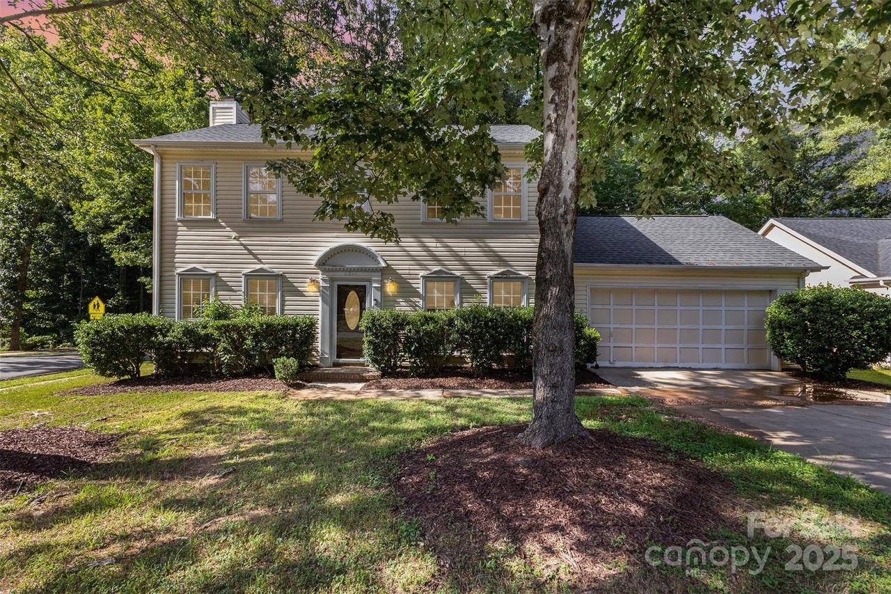 2801 Dellinger Dr., Charlotte, NC 28269