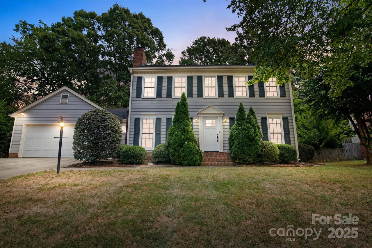 6119 Carmel Station Ave., Charlotte, NC 28226